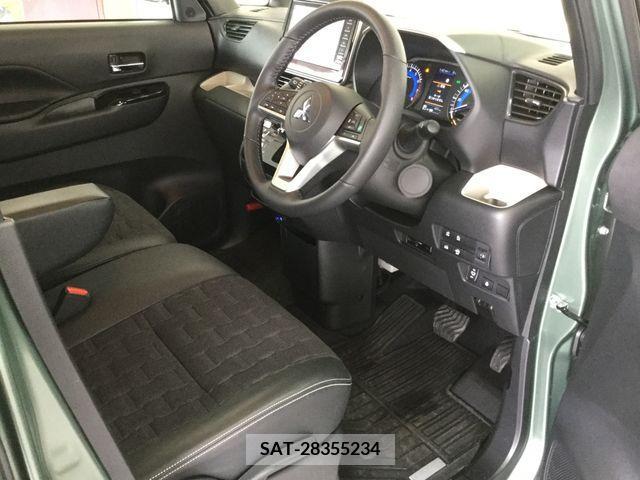 Mitsubishi DELICA MINI 2023-09 218345-1