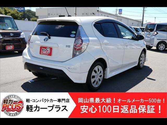 Toyota AQUA 2014-07 20322-1