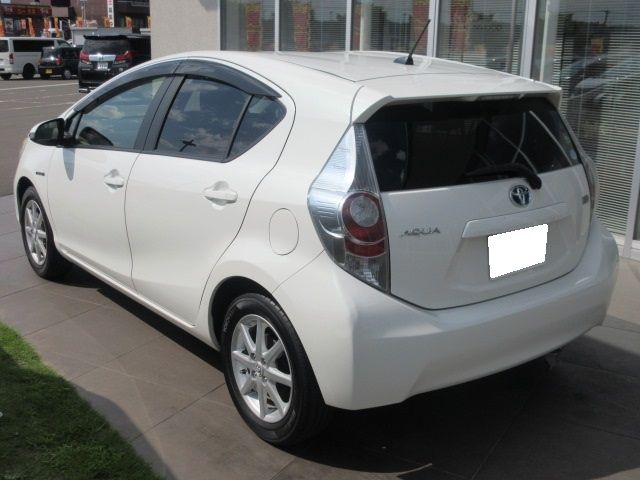 Toyota AQUA 2012-11 5514-3