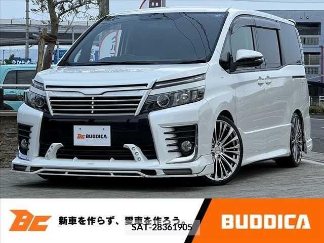 Toyota VOXY 2015-08 370295-0