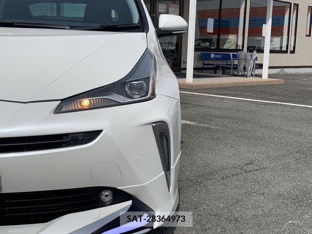 Toyota PRIUS 2019-07 322427-10