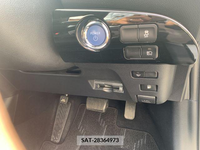Toyota PRIUS 2019-07 322427-3