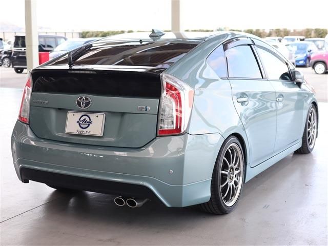 Toyota PRIUS 2013-08 195234-28