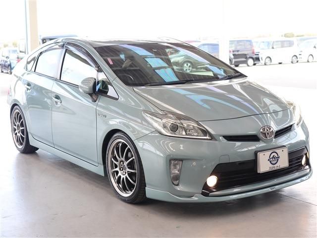 Toyota PRIUS 2013-08 195234-27
