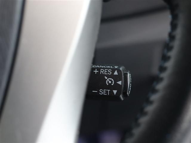 Toyota PRIUS 2013-08 195234-13
