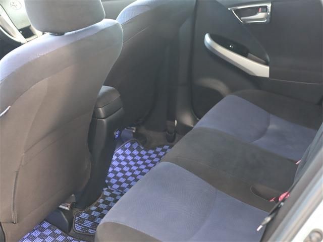 Toyota PRIUS 2013-08 195234-20