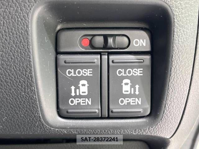 Honda N BOX CUSTOM 2016-02 364773-4