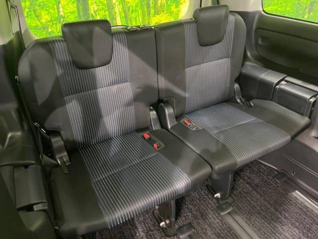 Toyota VOXY 2016-09 195594-12