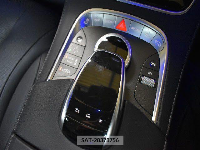 Mercedes Benz S-CLASS 2015-12 205789-10