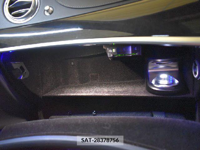 Mercedes Benz S-CLASS 2015-12 205789-13