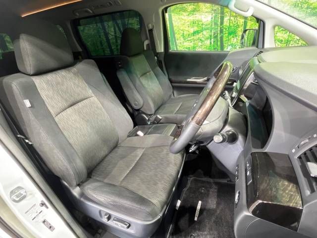 Toyota VELLFIRE 2012-03 20179-7