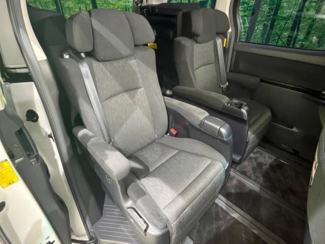 Toyota VELLFIRE 2012-03 20179-8