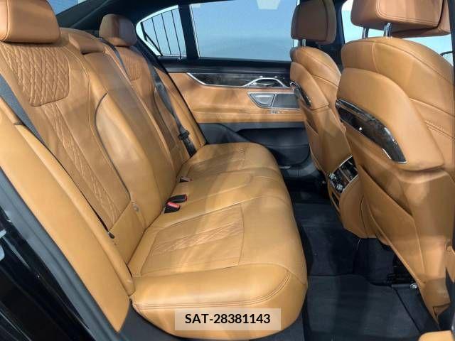 Bmw 7 SERIES 2016-11 389661-10