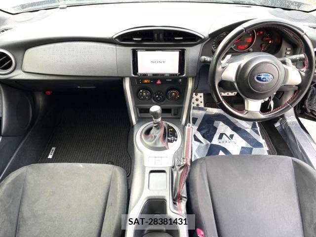 Subaru BRZ 2017-03 225003-1