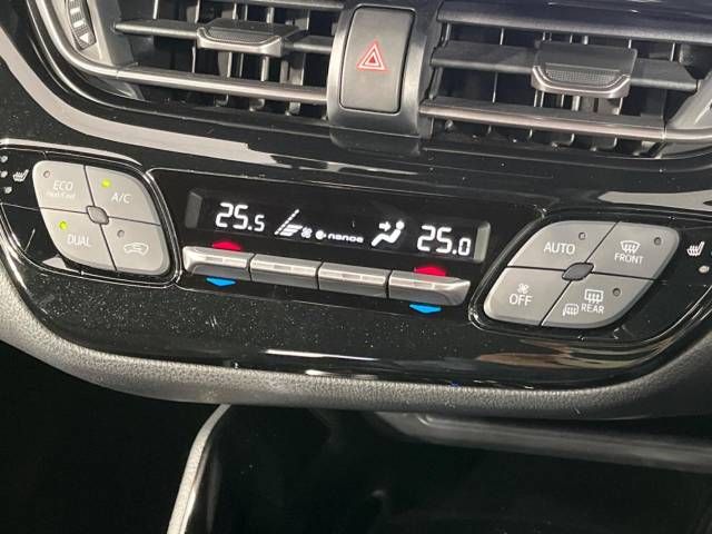 Toyota C-HR 2019-08 16402-7