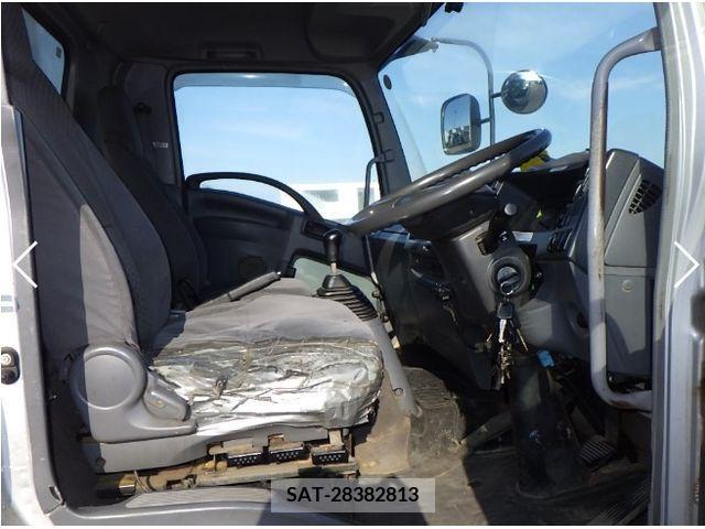 Isuzu FORWARD 2010-05 302742-1
