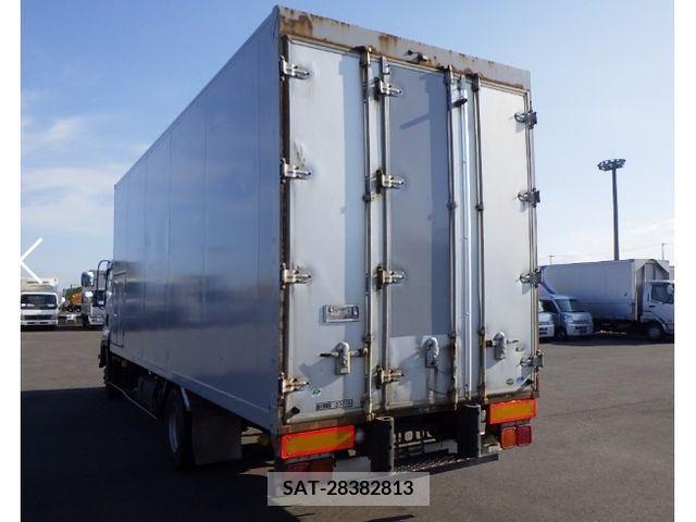 Isuzu FORWARD 2010-05 302742-2