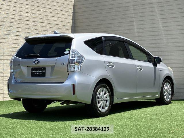 Toyota PRIUS ALPHA 2013-05 282438-1
