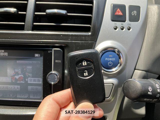Toyota PRIUS ALPHA 2013-05 282438-14