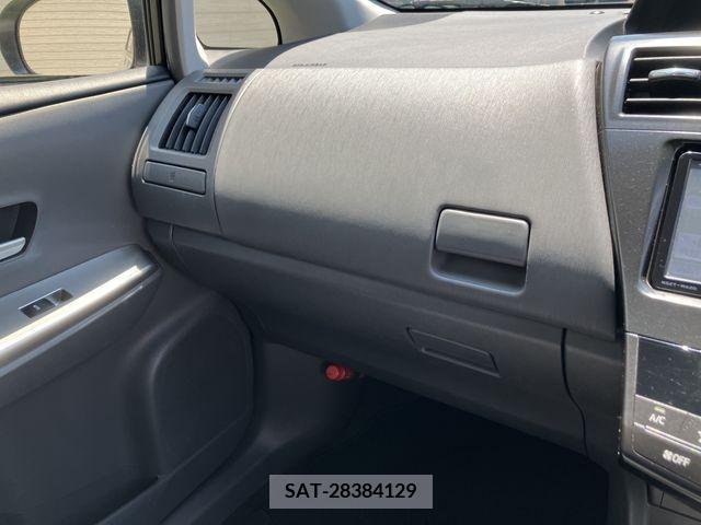 Toyota PRIUS ALPHA 2013-05 282438-17