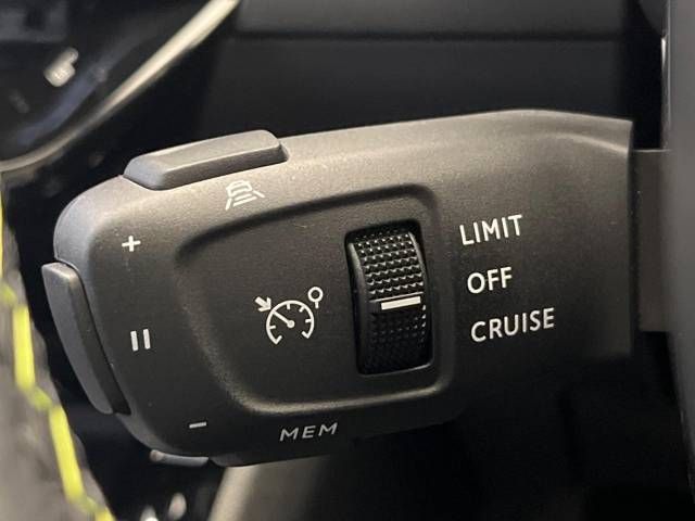 Peugeot 2008 2021-06 27379-5
