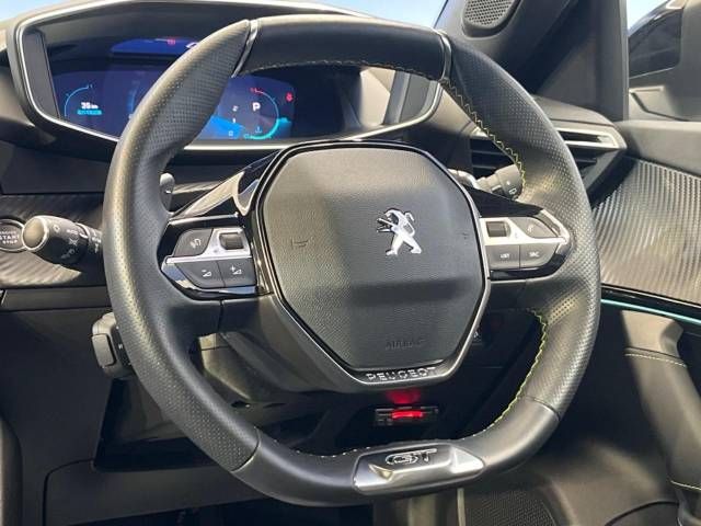 Peugeot 2008 2021-06 27379-10