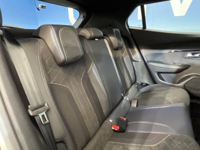Peugeot 2008 2021-06 27379-9
