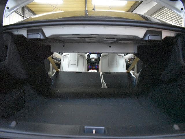 Mercedes Benz E-CLASS 2015-11 11580-19