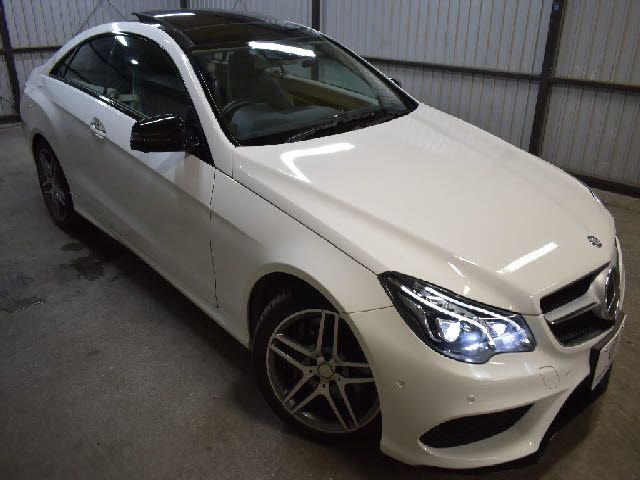 Mercedes Benz E-CLASS 2015-11 11580-22