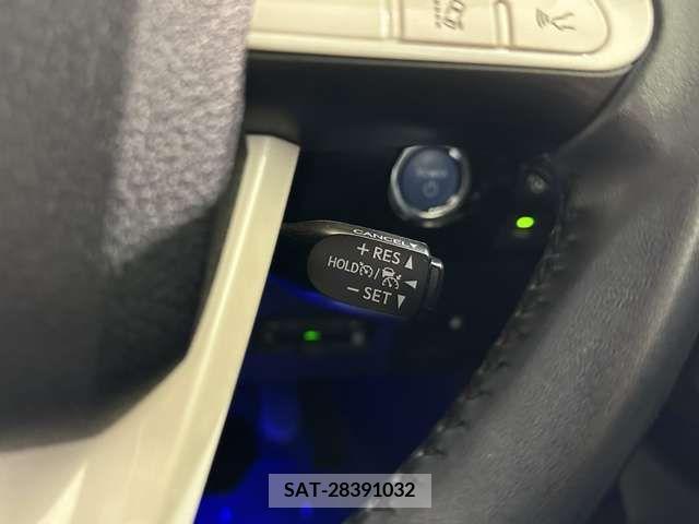 Toyota PRIUS 2016-12 373781-15