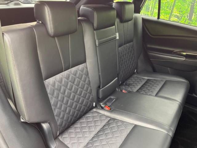 Toyota HARRIER 2017-03 7637-12
