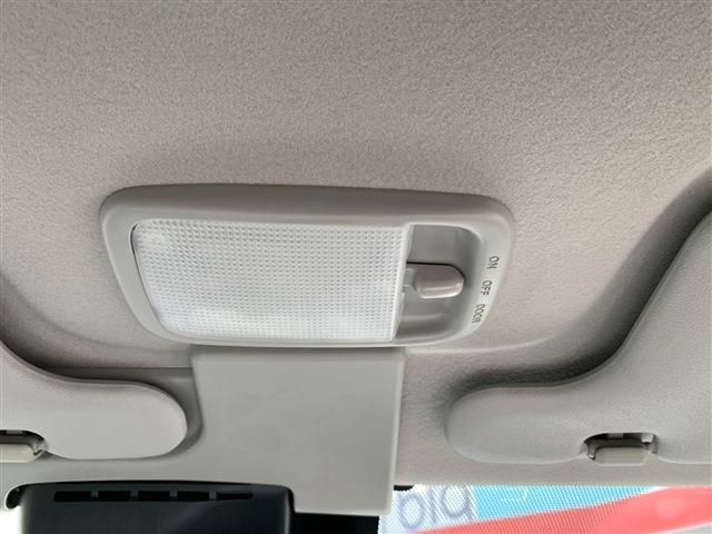 Toyota SUCCEED VAN 2017-10 194634-23