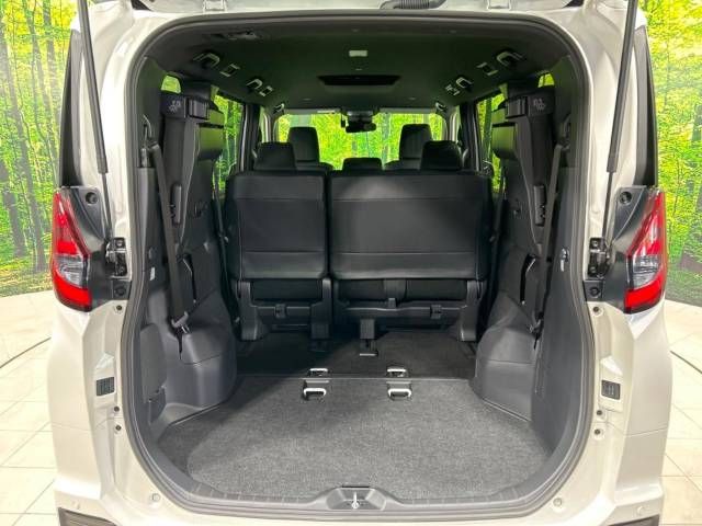 Toyota NOAH 2023-06 191778-11