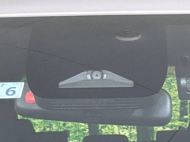 Toyota NOAH 2023-06 191778-5