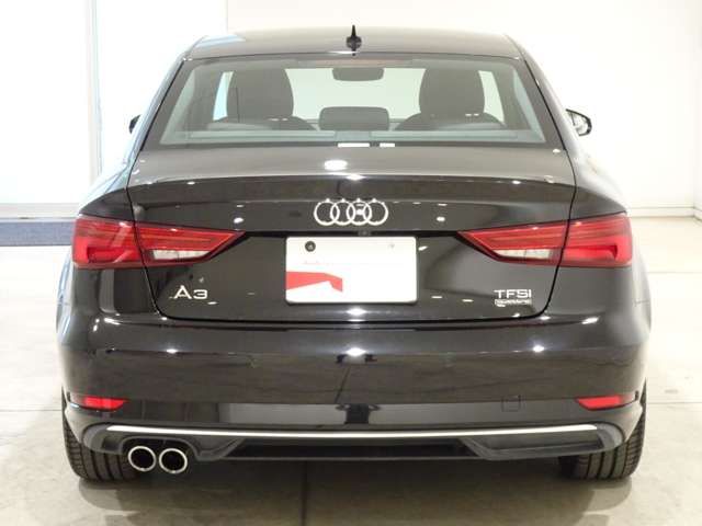 Audi A3 SEDAN 2018-03 184599-3