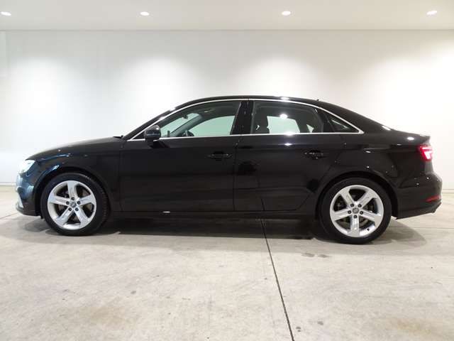 Audi A3 SEDAN 2018-03 184599-6