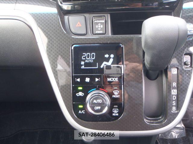 Daihatsu MOVE CUSTOM 2018-06 379132-17