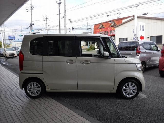 Honda N BOX 2019-02 18926-3