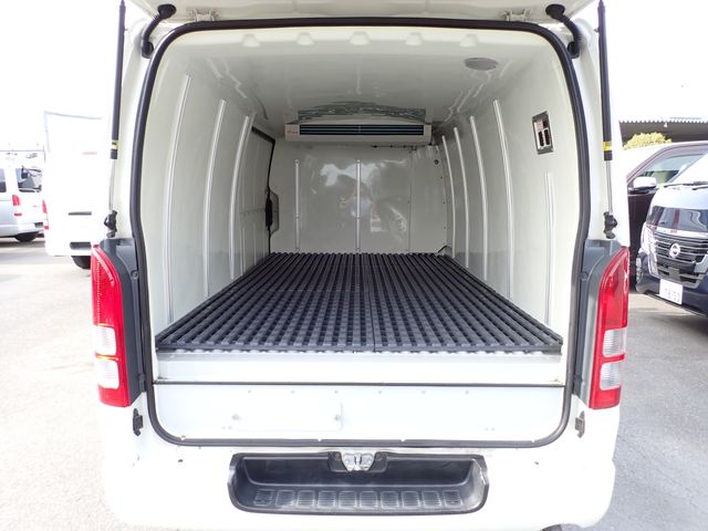 Toyota REGIUSACE VAN 2016-08 24210-5