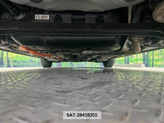 Toyota AQUA 2013-04 349882-19