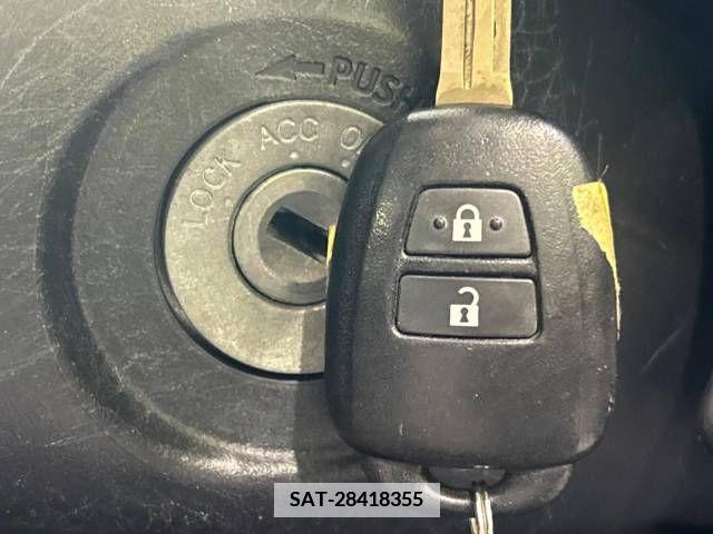 Toyota AQUA 2013-04 349882-7