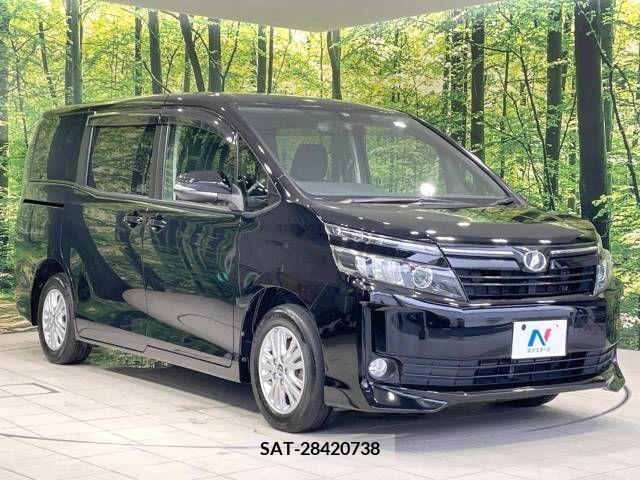 Toyota VOXY 2015-04 375497-17