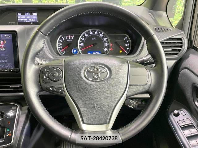 Toyota VOXY 2015-04 375497-12