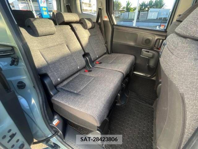 Toyota SIENTA 2023-02 368158-9