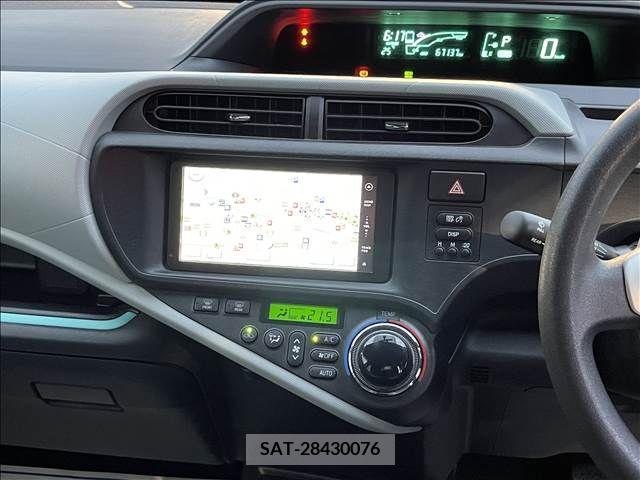 Toyota AQUA 2012-09 292323-3