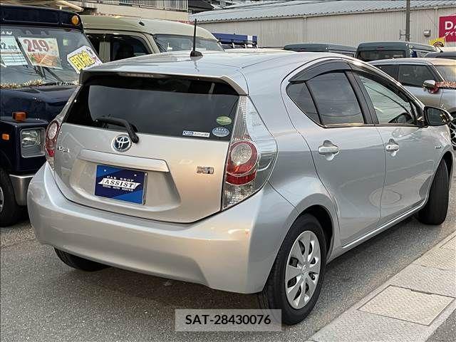 Toyota AQUA 2012-09 292323-15
