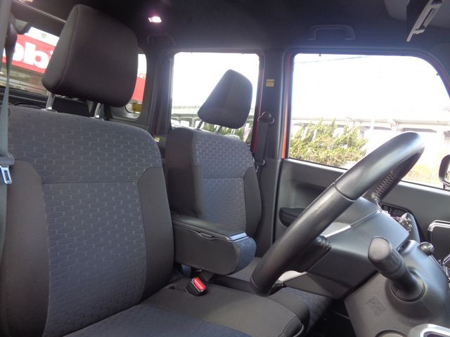 Daihatsu WAKE 2018-06 186448-16