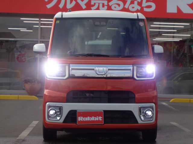 Daihatsu WAKE 2018-06 186448-3