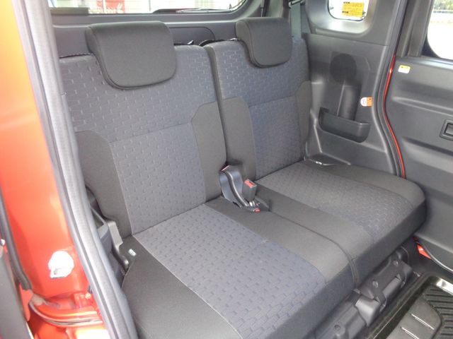 Daihatsu WAKE 2018-06 186448-15