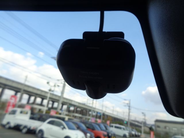 Daihatsu WAKE 2018-06 186448-14
